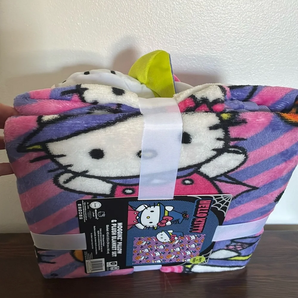 NWT- Halloween Hello Kitty Witch Hat Pillow Plush & Throw Blanket 45x55 Set